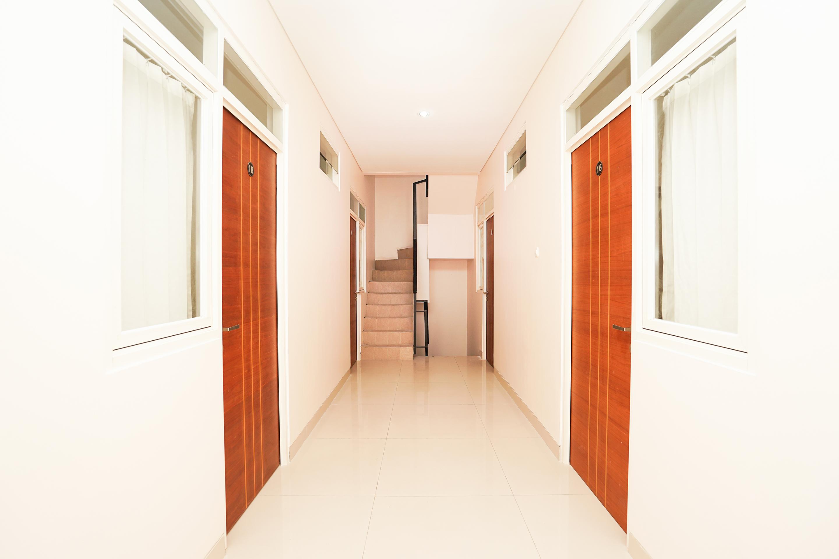 Oyo 782 Menjangan Residence At Citraland 1 Σουραμπάγια Εξωτερικό φωτογραφία