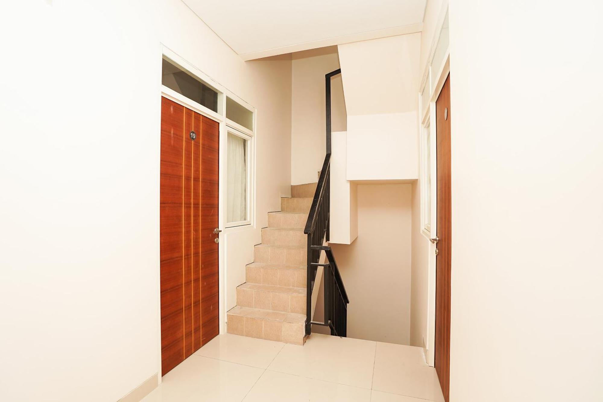 Oyo 782 Menjangan Residence At Citraland 1 Σουραμπάγια Εξωτερικό φωτογραφία
